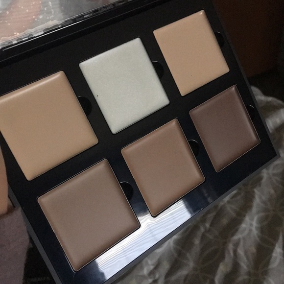 Anastasia contour cream kit - Picture 3 of 4